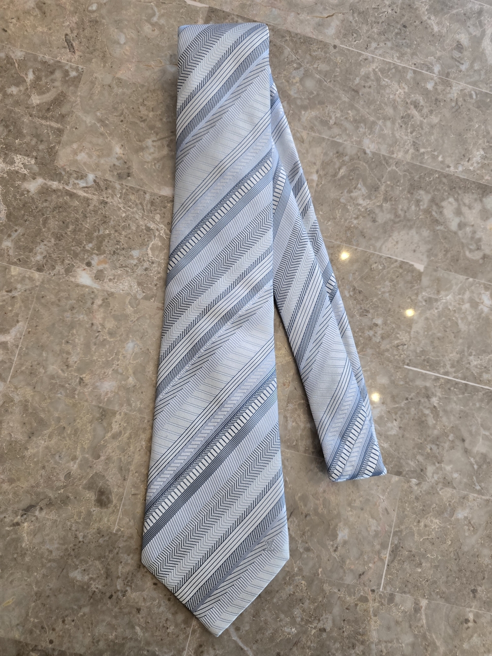 Louis Vuitton Silk Light Blue Striped Tie